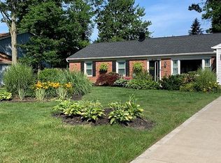 270 Parkview Dr, Aurora, OH 44202