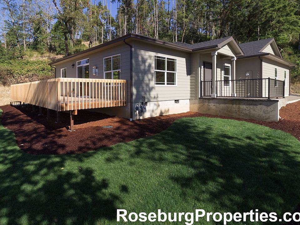 899 Valley Vista St