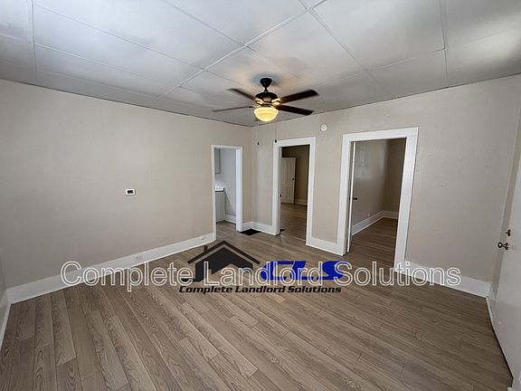 2nd image of 2132 Blaine Ave
