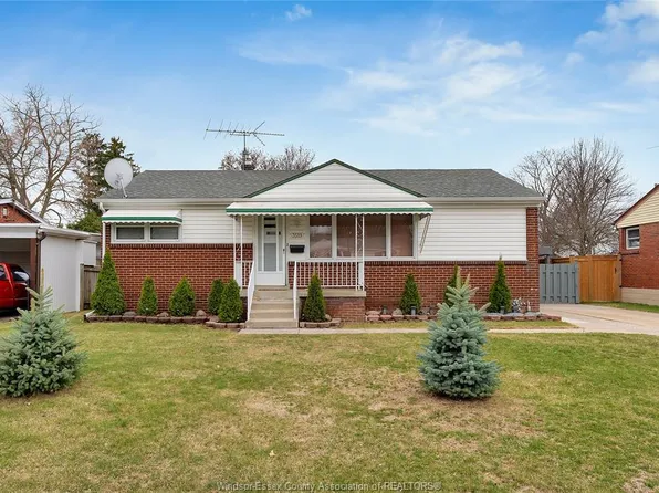 3519 Rockwell Ave, Windsor, ON N9E 2B1