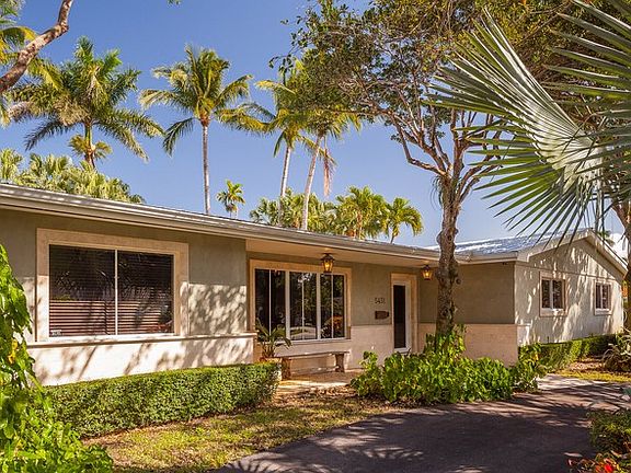 Fresh Clean Lines And An Aluminum Roof