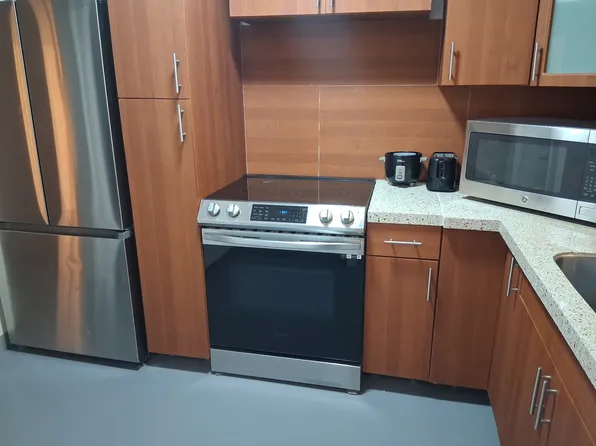 270 NW 34th Ter, Miami, FL 33127