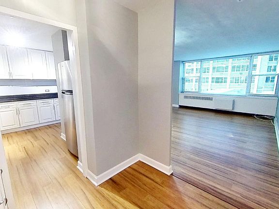 2nd image of 4250 N Marine Dr APT 311