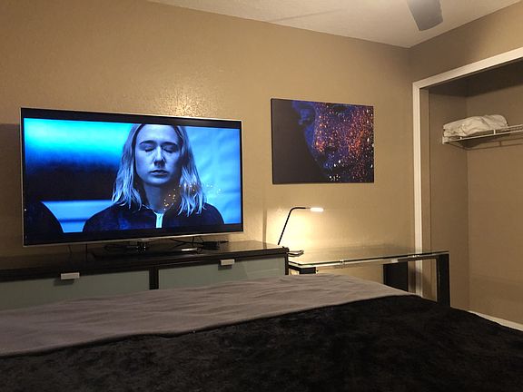 4th image of 1165 Bryn Mawr Dr #5