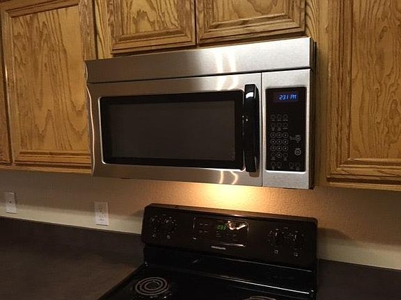 4th image of 115 Dover Dr