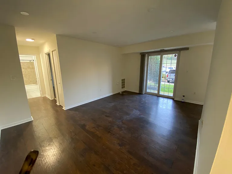 Other entrance to unit from slit glass doors