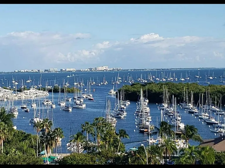 Seaside Village Of Coconut Grove