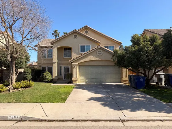 1457 Deborah Ln, Madera, CA 93637