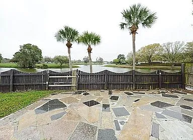 Springwood Dr — Photo 17