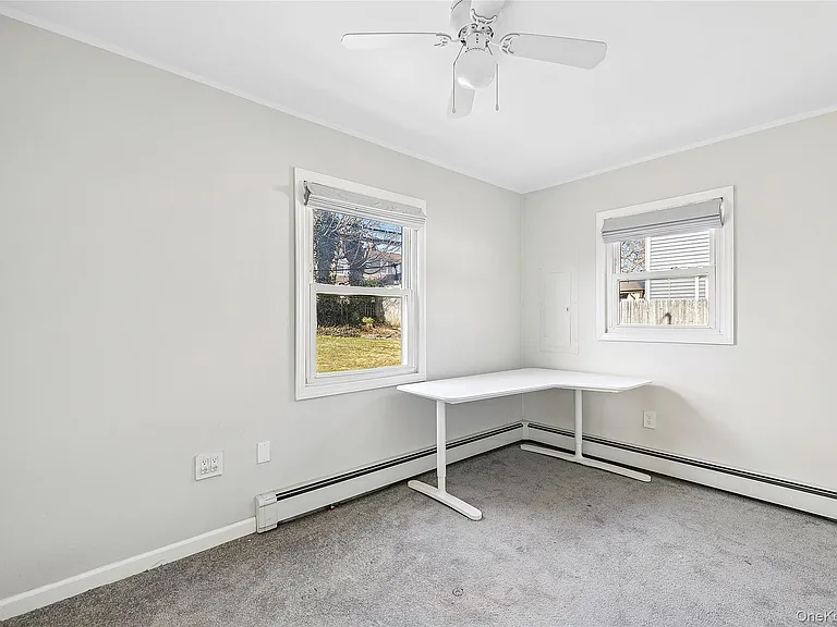 22 Shelter Ln — Photo 8