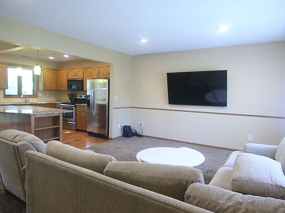 2nd image of 762 Willow Grove Ln