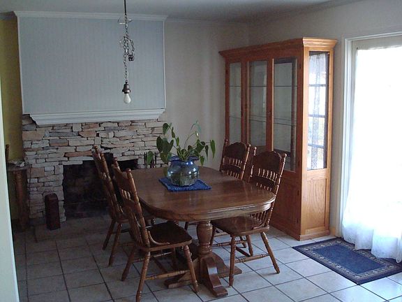 4th image of 1707 E Sachs Pl