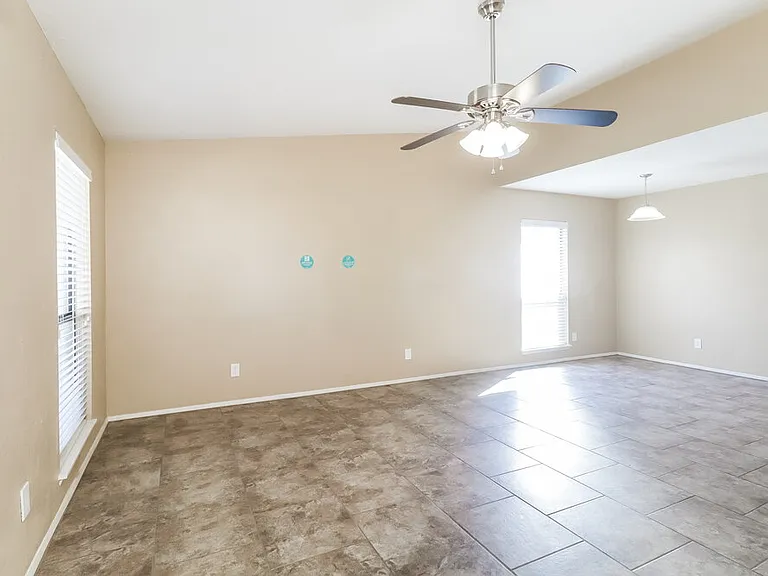 7522 Christie Ln — Photo 5