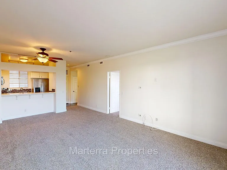20331 Bluffside Cir #221 — Photo 4