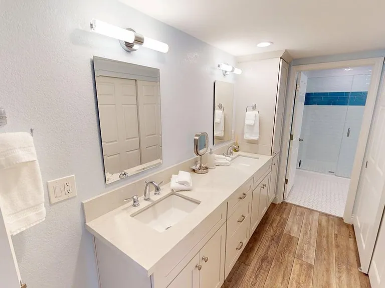 1657 Glorietta Blvd — Photo 9