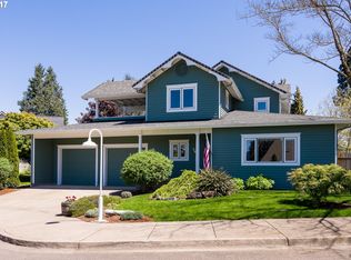 780 Girard Ct, Cottage Grove, OR 97424