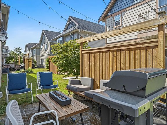 4th image of 1182 Colville Rd #6