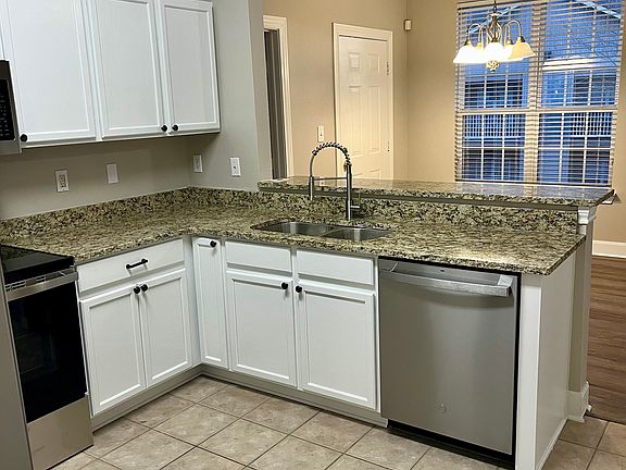 3rd image of 804 Private Road 3097
