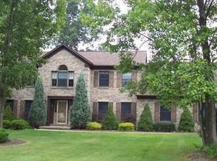 249 W Parkside Dr, New Castle, PA