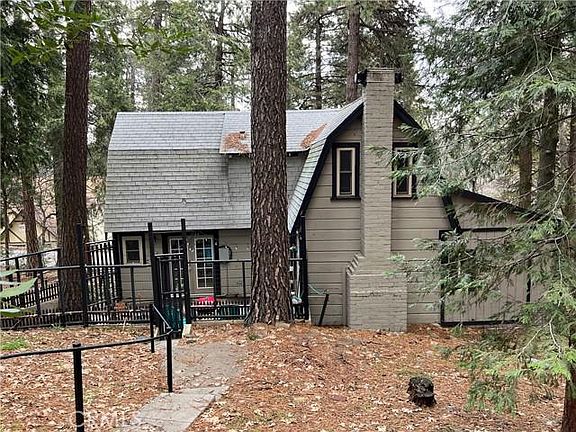 3rd image of 22921 Crest Forest Dr