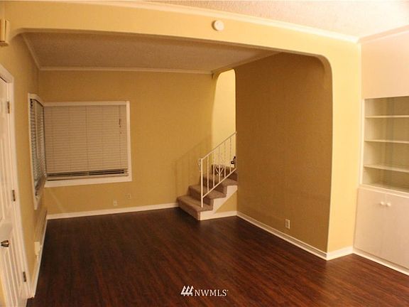 3rd image of 1709 S Cushman Ave