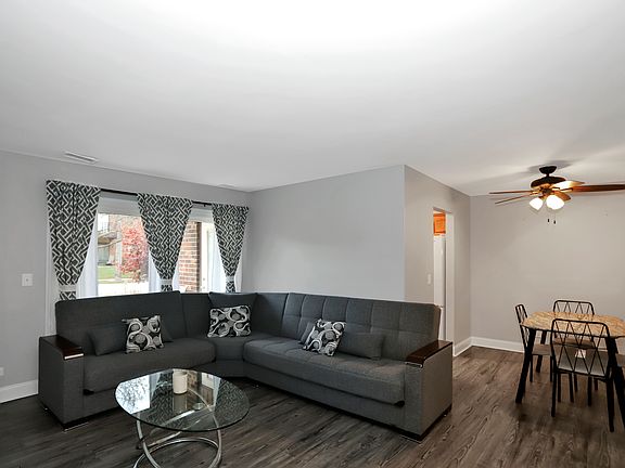 4th image of 1116 Prescott Dr APT 1C