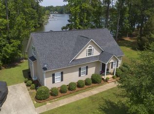 379 Wells Point Dr, Prosperity, SC 29127
