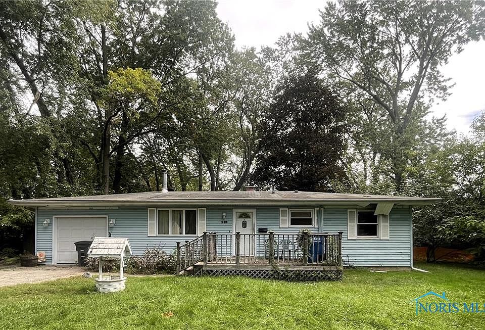 1st image of 216 Teal Dr