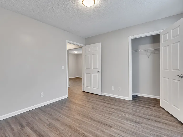 Lakeview Oaks Townhomes — Photo 20