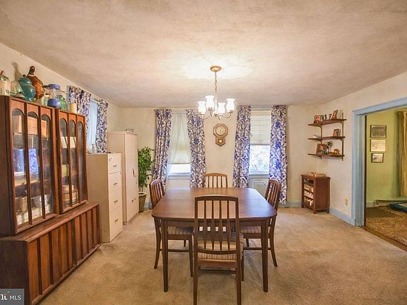 5th image of 4330 Main St