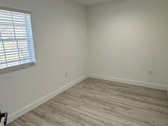 3rd image of 1928 Myrtle Lake Ave #2