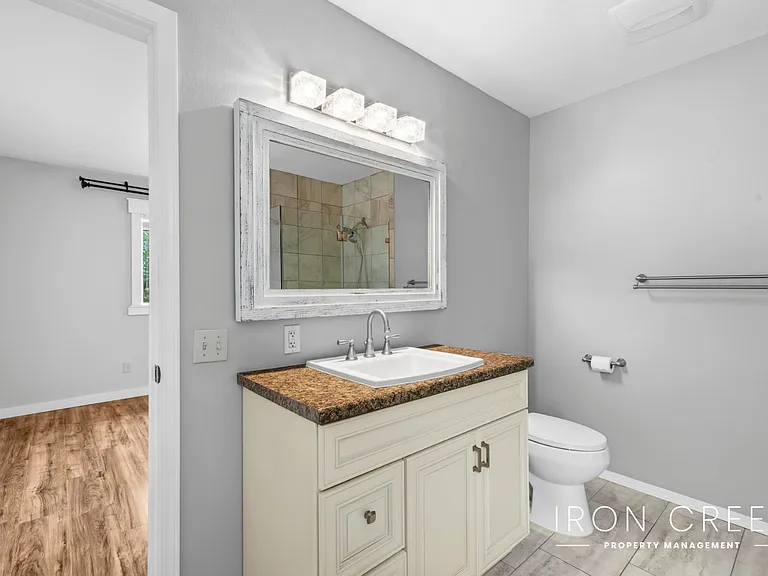 1544 E Falconrim Ct — Photo 18