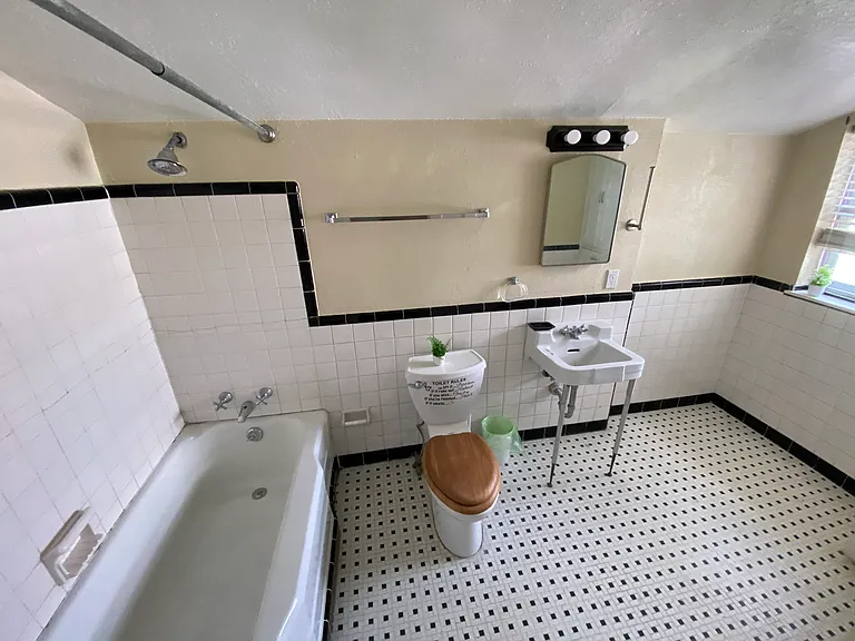 2285 Long St #3 — Photo 16