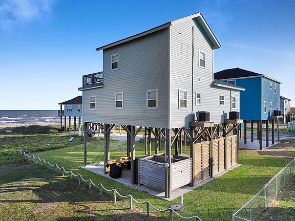 5th image of 1890 Atlantis Ln