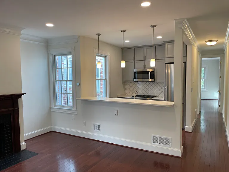 1654 Avon Pl NW — Photo 3