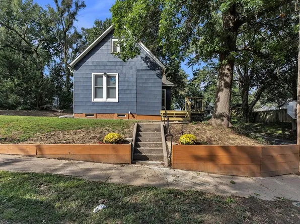 523 Shady Ave, Saint Joseph, MO 64505