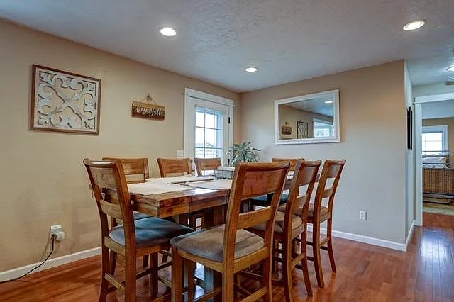 Great room dining area