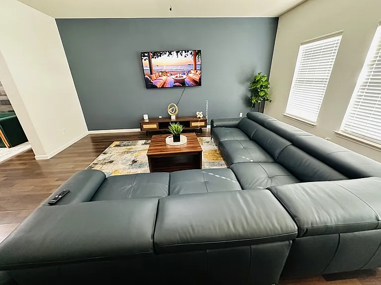 Sandy Brook Dr — Photo 10