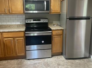 793 Norwich Ave #B, Colchester, CT 06415