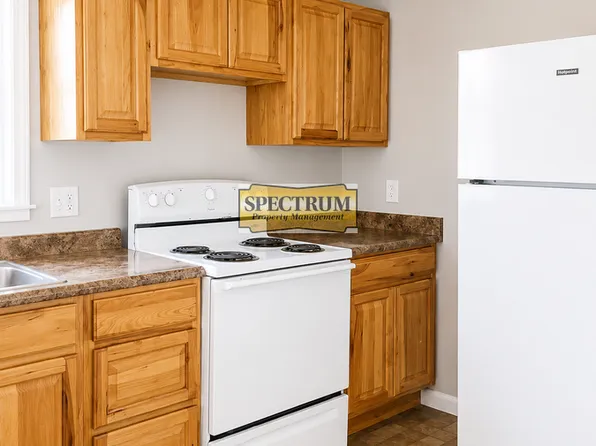 16 Winter St #2, Waterville, ME 04901