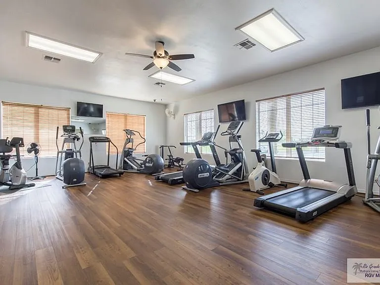 15 Cypress Point Dr — Photo 30