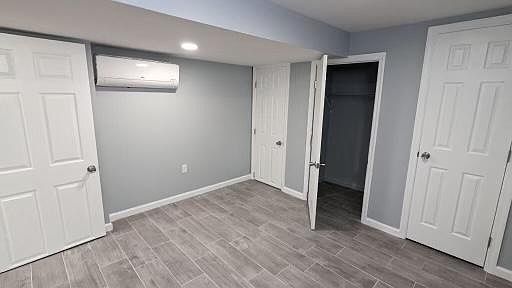 5th image of 20 Dixon Ave