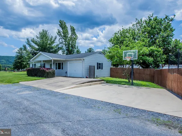 44 Finesse Ln, Hedgesville, WV 25427