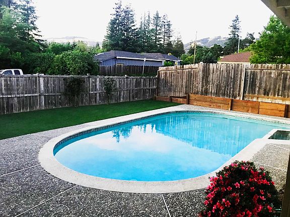 3rd image of 672 Bambi Ln