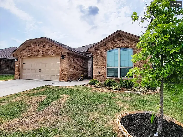5207 Colina Dr — Photo 2