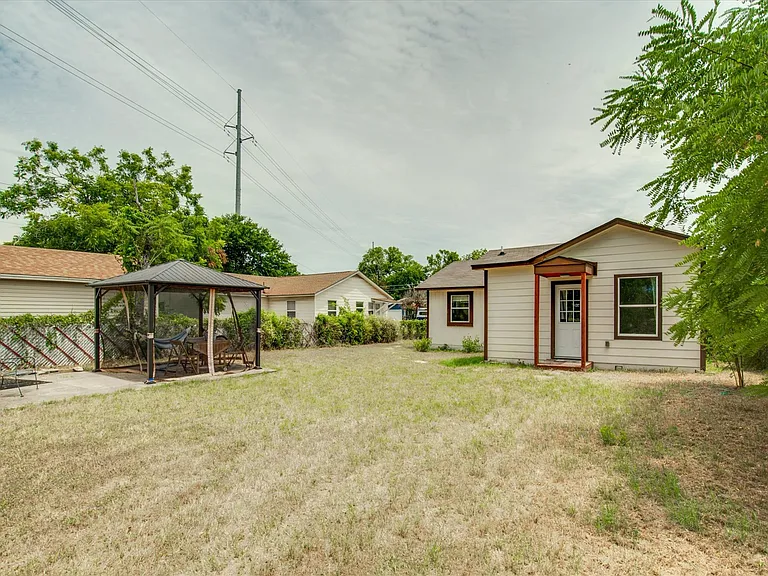 4615 Ribbecke Ave — Photo 16