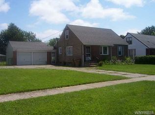 83 Briarcliff Rd, Cheektowaga, NY 14225