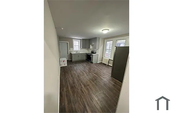 Photo 1 of 11 - 6109 W Jefferson St #2 - Philadelphia, PA Primary Photo - 6109 W Jefferson St #2