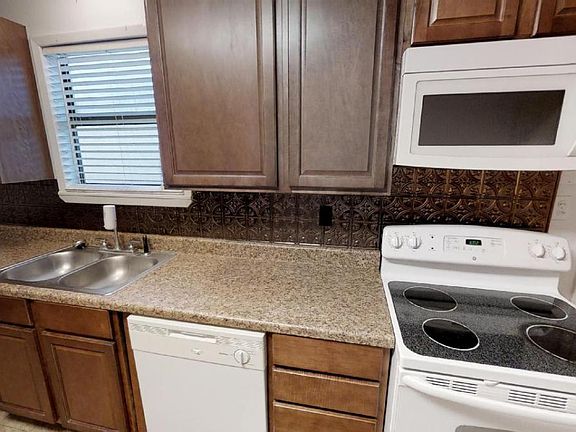 4th image of 504A S Avenue B
