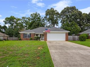 7635 Elizabeth Dr, Daphne, AL 36526
